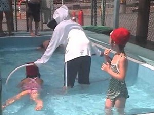 保育園さくらさんプール遊び