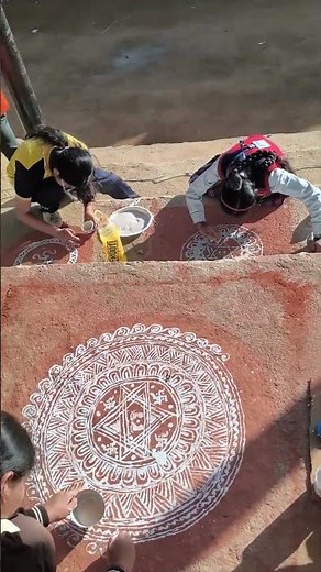 नयी नयी कलाकृतियां ज़रूर देखें 🥯🥐🥜