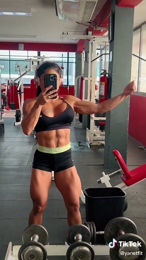 yanetfit (@yanetfit)’s videos with Ruff Ryders' Anthem - Re-Recorded - DMX