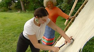 School on the land: Indigenous teachings get kids outside the classroom | CBC News