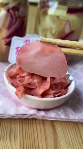 Pink pickled ginger is so easy to make and is so good for you too . re...