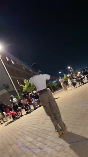 Découvrez l'Université UAM à Dakar en Vlog