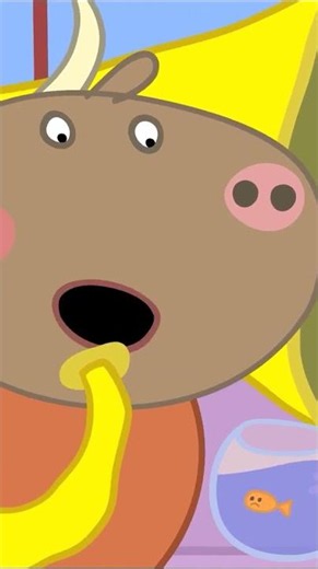 Peppa takes her goldfish on the bus #Shorts #PeppaPig | Cartoons for kids