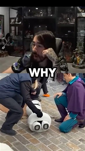 OLAF DIES #moistcritikal #penguinz0 #reacts #disney #short