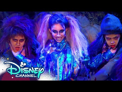 Kylie Cantrall Covers Calling All the Monsters! | Just Roll With It LIVE! | ‪@disneychannelmusic‬