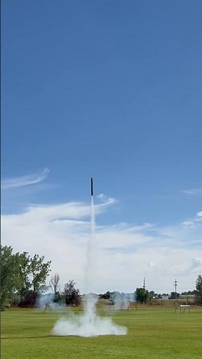 Mak's First Flight - TVC Model Rocket