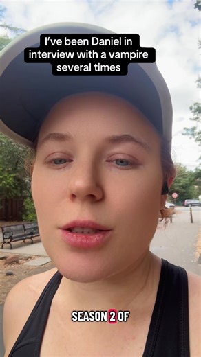 Art Höe (@arthoe_101)’s video of interview with vampire