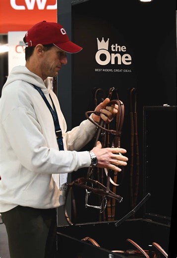 Kevin Staut x CWD Jumping de Bordeaux 2026 Une collaboration de longue date. Une passion commune pour l’excellence. De la performance. - A long-standing collaboration. A shared passion for excellence. Performance in action. #cwd #cwdsellier #cwdsaddles #cwdriders #wecareyouride