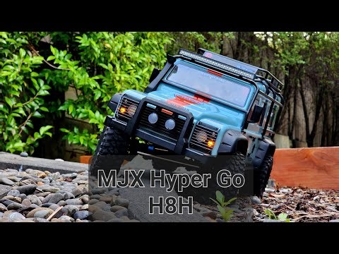 Unboxing the new MJX hyper Go 1/8 crawler H8H and first on road impressions（美嘉欣 H8H 向西 开箱和下地初体验）