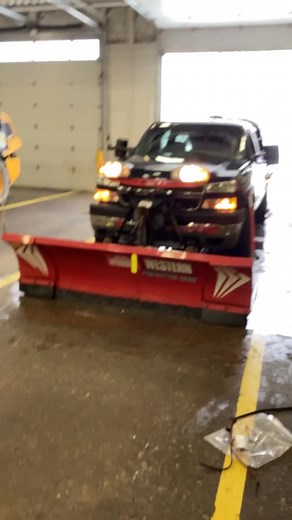 Expert Snow Plow Service for Zero Downtime | Earthborne