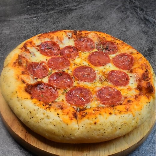 Homemade Pepperoni Pizza | Zuranaz Recipe