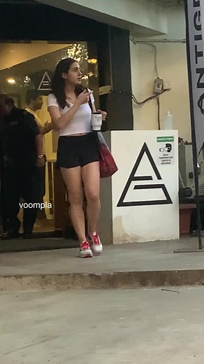 97K views · 1.2K reactions | "Maam kaise ho aap?" Hi-Hello sesh with Sara as she heads home after a workout at Anti Gravity gym in Bandra | Voompla | Facebook