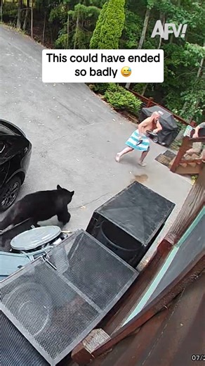 America's Funniest Home Videos on Instagram: "The cut to the second camera TOOK ME OUT 😭 #afv #funny"