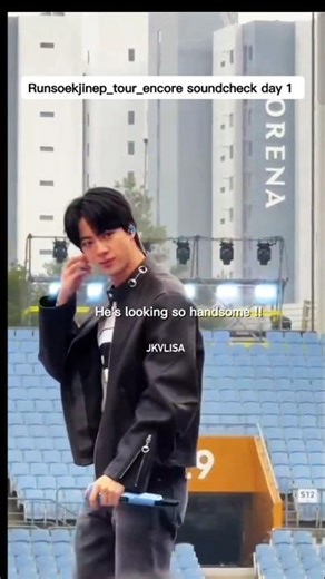 Jin practicing for concert Runseokjin_ep_tour_enocore soundcheck day 1 #jin #kimseokjin