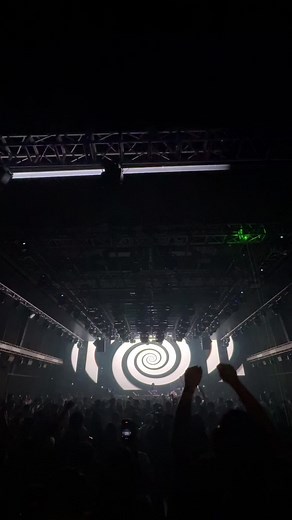Tiba-tiba Nikah dan Gila Breakbeat di Medan