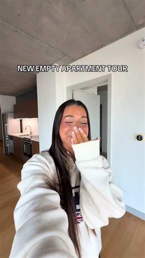 NEW EMPTY APARTMENT TOUR!!!! So excited to bring you guys along on this journey and to decorate my new beauty room!!!!! #sephora #sephorahaul #sephorahauls
