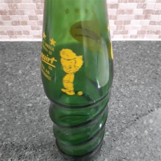 Vintage / Squirt / Soda Pop Bottle / Green Spiral Glass / 10 Oz Size / EMPTY / No Lid / Lil Squirt Boy Mascot / 5 Stars / Collectible - Etsy