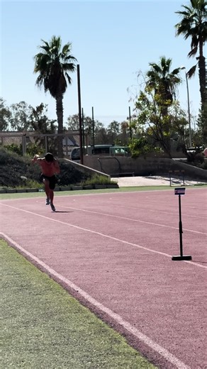 Sånn da har jeg posta video. 30m flying. Just keep watching. #foruyou #trackandfield #sprint