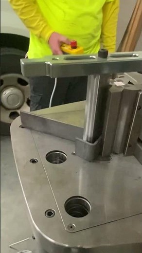 Edwards 20 Ton Horizontal Press for bending and forming flat bar