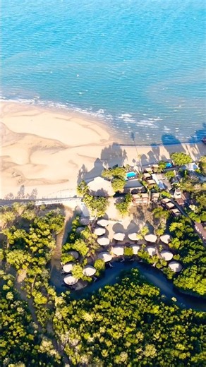 🌴 Koh Phayam from above: Love, freedom & pure Thailand. An island dream to fall in love with!! ❤️...