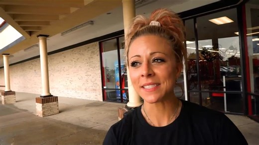 Muscle Girl Fitness: Bodybuilding Workout with Dani Reardon