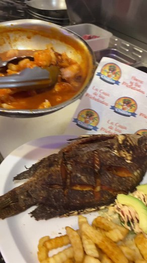 Mojarra Loca!!! #mojarra #fish #fry #loca #new #delicious #deliciosisimo #deliciousfood #food #mexicanseafood #best #661 #805 #bakersfield #oxnard