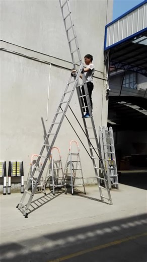 Fiberglass Extension Ladder 300-Pound Capacity, 16-foot, Type IA Fiber Glass Combination Ladder