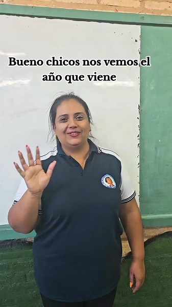 Hoy cierran un ciclo, les deseo muchos éxitos y que sean siempre personas de bien Les quiero y les voy a extrañar muchísimo 🥹🫂🥰 Esc. Bas. N°2902 Santo Domingo Savio 9no T.T