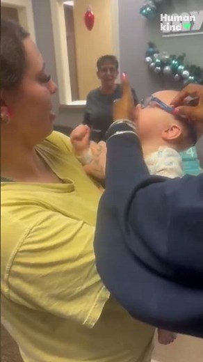 Watch baby overwhelmed with emotion after getting new glasses