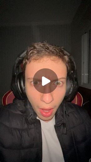 Caio André on Instagram: "x === true (if) #dev #ti #meme #code #helloworld #pc #programming"