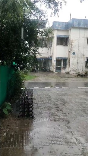 sawan ki pahli barish #barish me masti #barish‪@aayanshkiduniya27‬