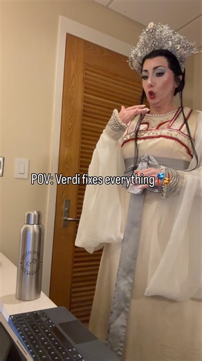 Verdi warm-up strategy! - Jennifer Rowley, soprano #opera #vocaltechnique