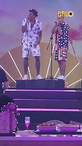 529K views · 11K reactions | Arthur Aguiar e Paulo André subiram no palco e DERAM O NOME cantando Justin Bieber! #RedeBBB #BBB | BBB | Facebook