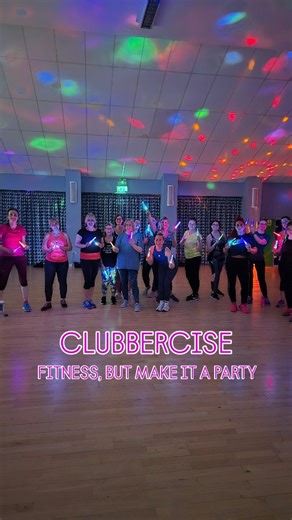 FITNESS, BUT MAKE IT A PARTY 🪩 Glowsticks, tunes, sweat, smiles & repeat! No dance experience is needed, just your energy and a smile 💃 Come and join us! If you haven't tried one of our classes before, drop me a message, and I'll send you a discount code 💌 Tuesday 6.30pm Thursday 7.30pm #Clubbercise #glowfitness #clubbing #tunes #rave #exerciseindisguise #bracknell #clubbercisebracknell | Fitness & Sound with Amy Bracknell