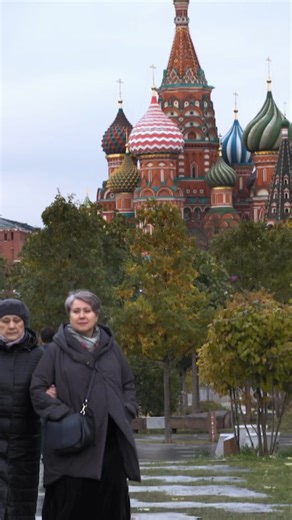 🇷🇺 Main dans la main avec le lobby “pro-vie” et l’église orthodoxe russe, le Kremlin rogne de plus en plus clairement le droit à l’avortement en Russie et à la contraception d’urgence. ⤵️ https://arte.app.link/russie-la-guerre-des-uterus | ARTE Info