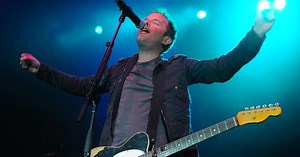 MP3 DOWNLOAD Chris Tomlin - Holy Roar (  Lyrics) | CeeNaija