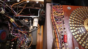 The Wurlitzer sideman. The first drum machine that was commercially released. It’s a vacuum tube/electromechanical marvel. Full vid below #musicalinstrument #vintage #howitworks #synthesizer #science #drums | LOOK MUM NO COMPUTER