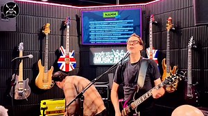 When the Shred Master Supremes - @paulgilbert_official & @bluessaraceno - announce a surprise jam session at the @ernieball booth on the LAST day of the 2026 Namm Show . . . well, you throw in your most comfortable pair of sneakers and prepare to catch 𝙀𝙑𝙀𝙍𝙔 𝙎𝙄𝙉𝙂𝙇𝙀 𝙎𝙀𝘾𝙊𝙉𝘿 of it! 👊😎👍🎸 📲 Click the link in our bio to watch our full coverage of this truly 𝙎𝙃𝙍𝙀𝘿𝙏𝘼𝘾𝙐𝙇𝘼𝙍 moment at this years @thenammshow and make sure to subscribe to the @mastersofshred YouTube channel