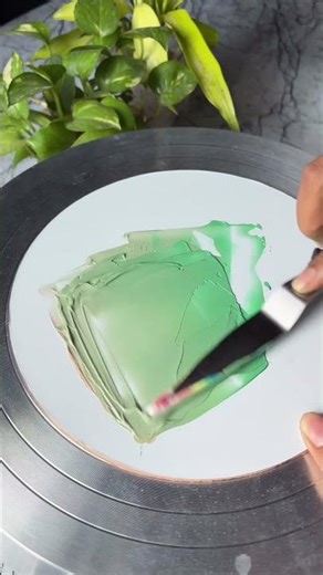 Forest green 💚 colour mixing #cake #colourmixing #youtube #youtubeshorts