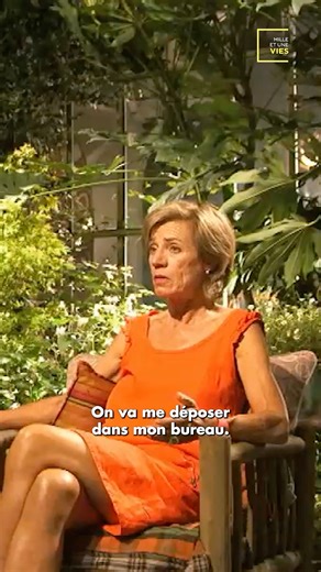 Elle s'effondre ivre morte à son travail 🤯 | L'écran de Shōko