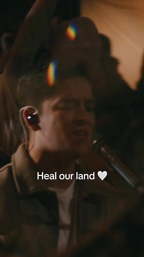Mercy Of God 🖤🖤 #thebelongingco #mercyofGod #mitchwong #worship #mercy #jesus #healourland