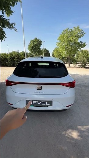 The Seat León You Need: Power, Tech, and Zero Down Payment 🤭