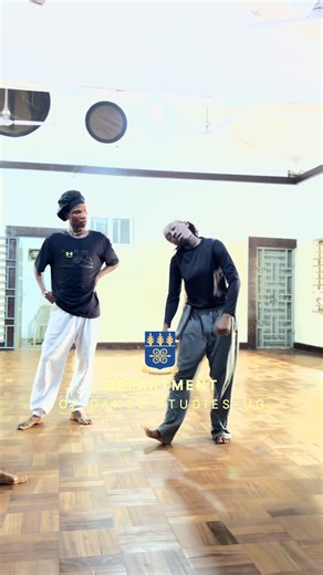 Advanced Dance Technique Class: Popular Dance in Focus. This course examines the development and use of dance movement vocabulary from Ghana and other sub-Saharan African countries. Students acquires the knowledge of movement clarity and the ability to teach what he or she acquired from the course at the end of the semester. Lecturer: Dr. Terry Bright Ofosu. #ghanamonth🇬🇭 #dancedepartmentug #populardance #afropop #universityofghana