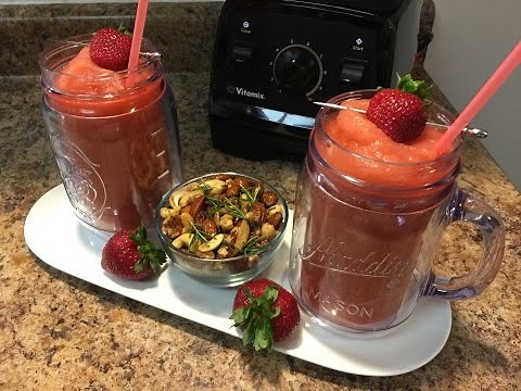 STRAWBERRY DAIQUIRI Featuring Vitamix 7500!