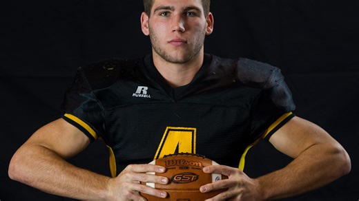 From sixth year at Notre Dame football to secret marriage proposal, Jack Kiser makes it work