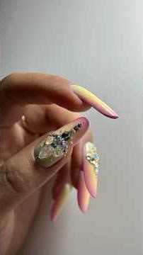 НЕЖНЫЙ ГРАДИЕНТ ГЕЛЯМИ