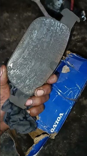 VOLVO XC90 FRONT BRAKE PAD CHANGE.VOLVO GENUINE BRAKE PAD