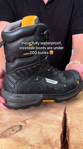 Need new work boots? 👀 Oh, and they’re electrical hazard safe 👏 #mensboots #workboots #steeltoeboots