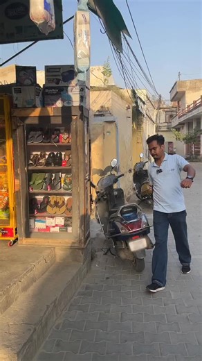 Raj | AI & Tech on Instagram: "Free AI Tools kitne hai ji  Free AI tools to convert Text to Audio ✅ We really loved the Trending Viral Instagram Reel pf @shadabjakati1 and wanted to make our Reel in his style 朗朗 #ai #aitools #texttospeech"