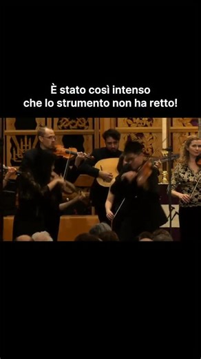Reels Classics • Musica Classica | 🎶🔥 Vivaldi, arr. Jeannette Sorrell – La Folia (Follia) Apollo’s Fire – The Night the Cello Bow Exploded 🎻🔥 • La Folia è uno dei temi più... | Instagram